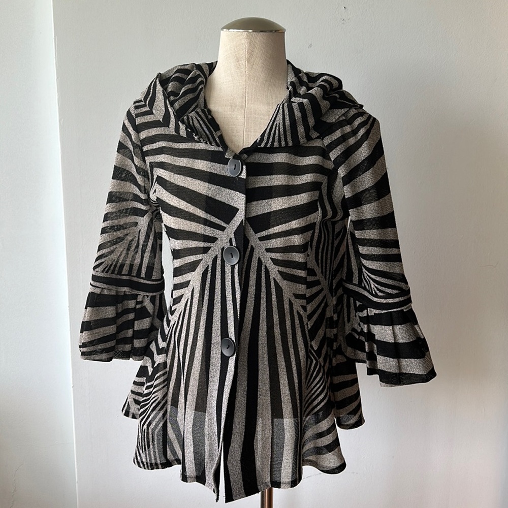 Black & grey whimsical bell sleeve cardigan